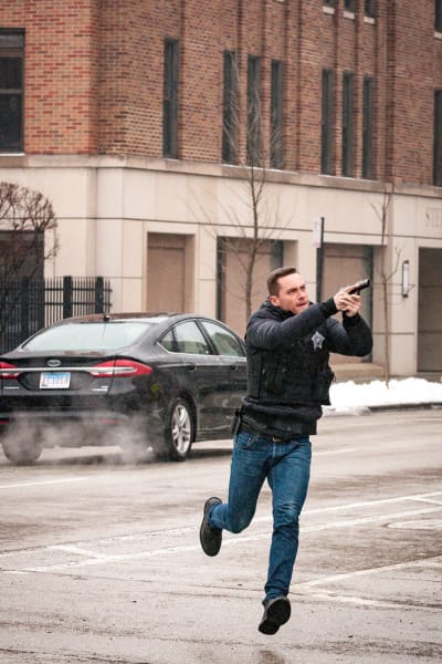 Chicago pd season 6 sales episode 17 watch online
