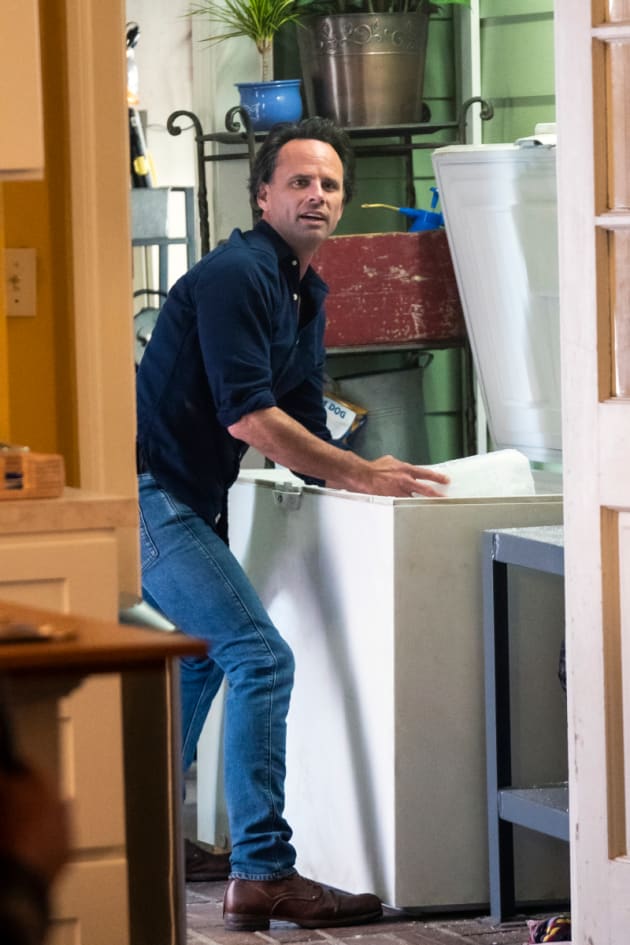 House Dad - The Unicorn Season 1 Episode 1