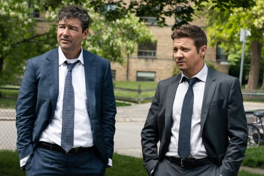 Kyle Chandler and Jeremy Renner