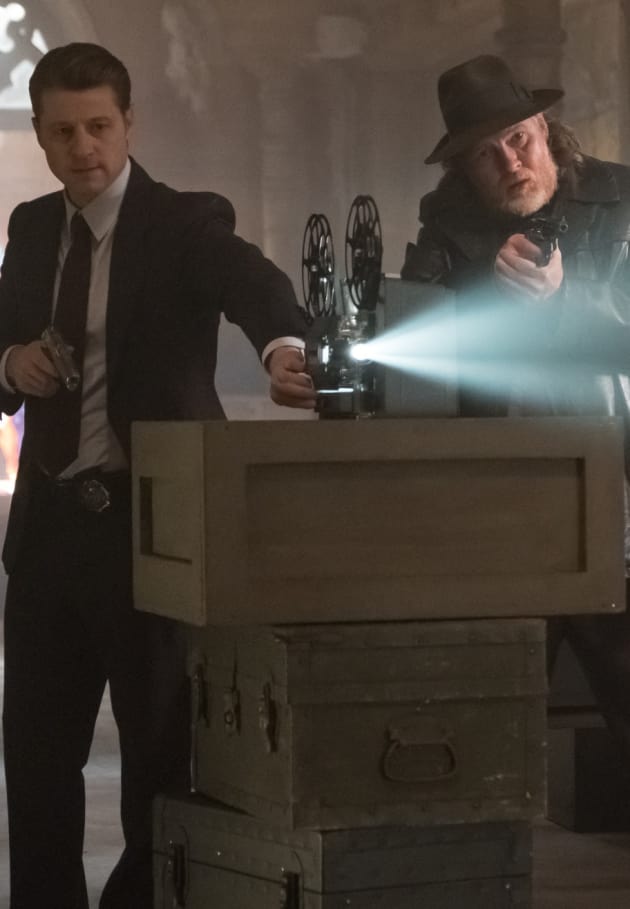 Finding the Bomber - Gotham Season 5 Episode 5