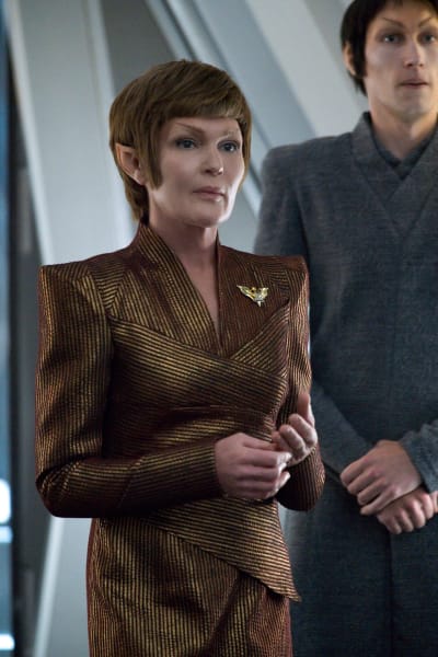 T'Rina Onboard - Star Trek: Discovery Season 4 Episode 10
