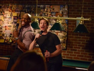Watch brooklyn nine nine season clearance 1 episode 21