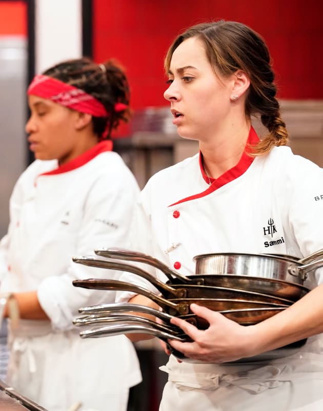 Hell's Kitchen Sneak Peek The Blind Taste Test is Back! TV Fanatic