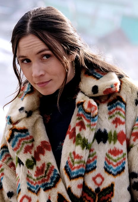 Waverly help - Wynonna Earp Season 4 Episode 4