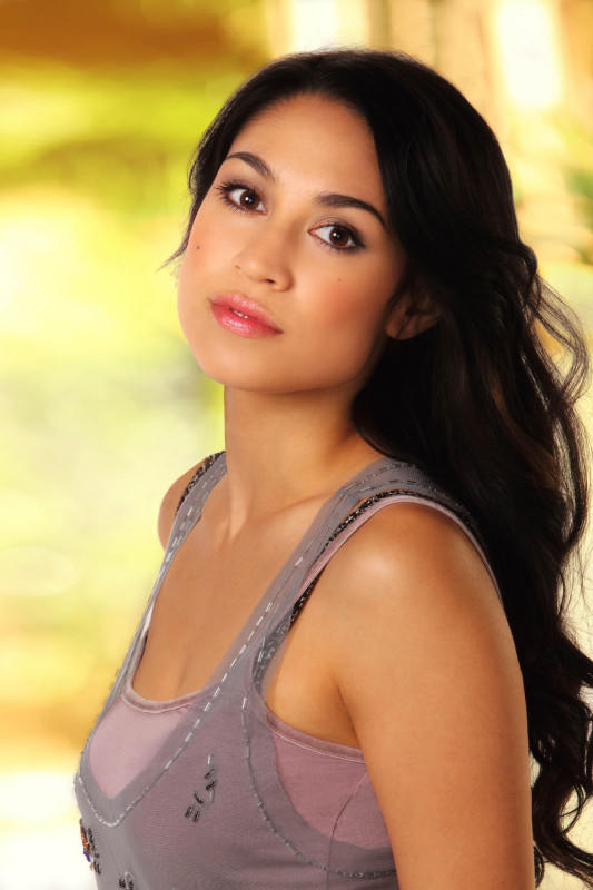 Cassie Steele Promo Pic
