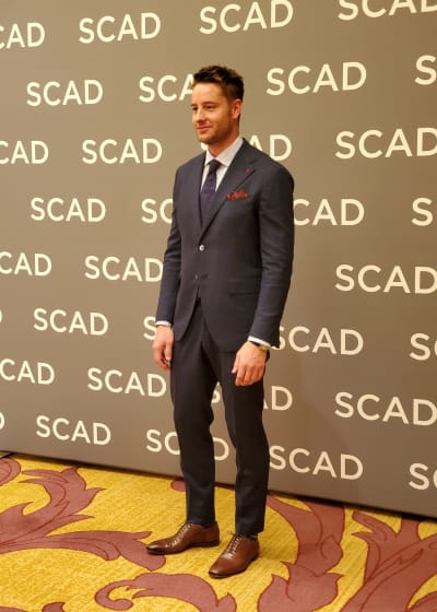 Justin Hartley Received the Spotlight Award at SCAD aTVfest 2020 - This Is Us