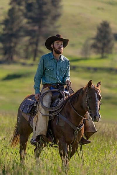 Riding Horsback - Yellowstone Season 5 Episode 3