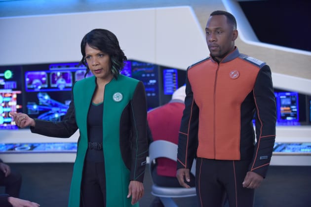 Laying Out the Situation - The Orville Season 2 Episode 3