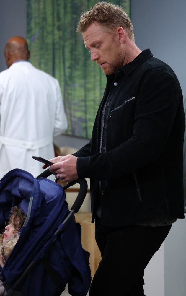 Returning to Trauma tall Grey's Anatomy Season 19 Episode 8 TV Fanatic