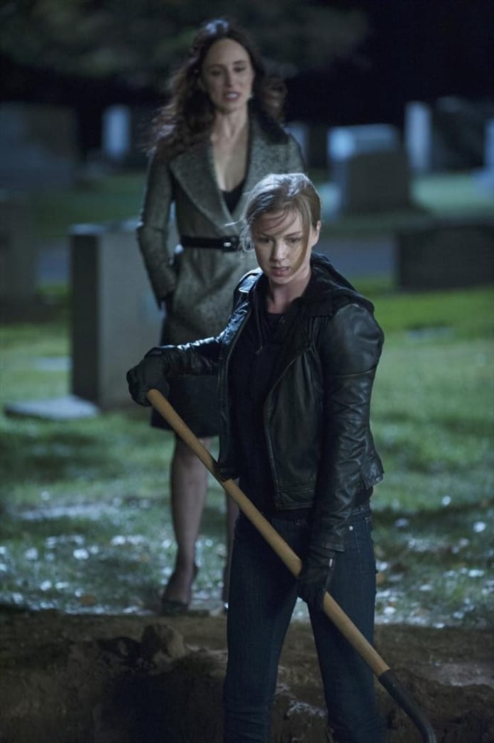 Revenge' Season 3 Spoilers — Victoria and Aiden in Bed? – TVLine