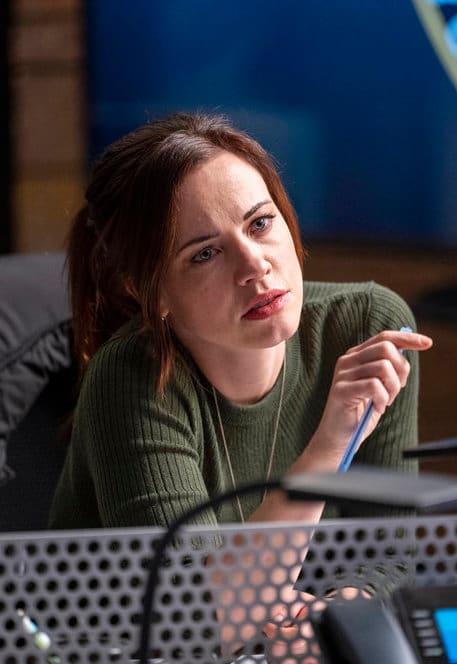 Chasing A Fake EMT Law Order: SVU Season 24 Episode 13 TV Fanatic