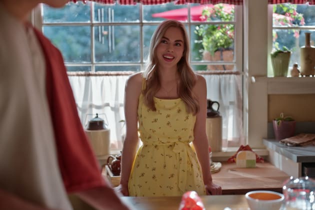 In the Kitchen with Lizzie - Virgin River Season 4 Episode 7