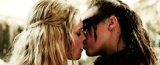 Clarke and Lexa - The 100