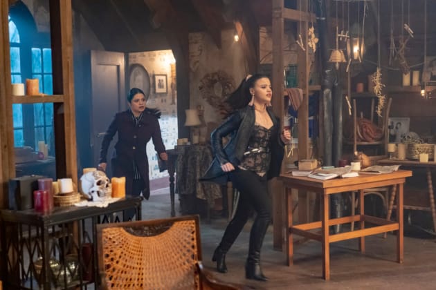 Charmed 2018 season 2025 1 episode 1 dailymotion