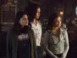 Who Do You Trust? - Charmed (2018)