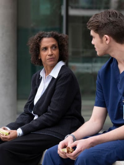 Gloria's Hearing Returns - Nurses Season 1 Episode 9