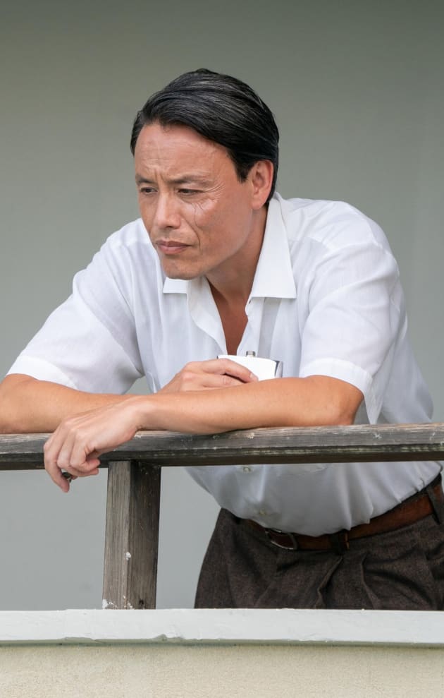 Black Cake Series Premiere Review Isaac's Compelling Performance