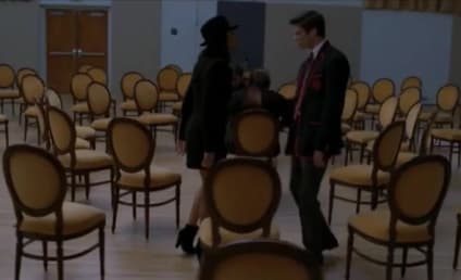 Glee Sneak Peek: Hit By a Smooth Criminal!