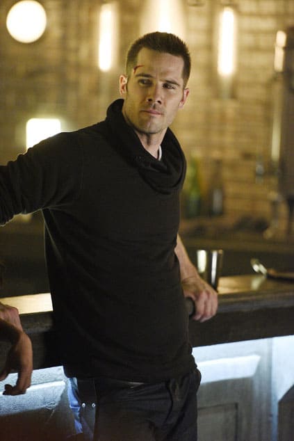 D'avin Sees Some Action - Killjoys Season 1 Episode 3