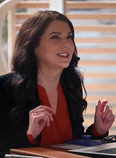 Joan excited - Zoey's Extraordinary Playlist Season 2 Episode 1