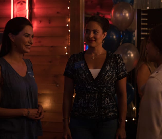 Joanna reconnects with Kodie - Burden of Truth Season 3 Episode 1