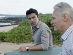 Befriending a Homeless Man - Hawaii Five-0