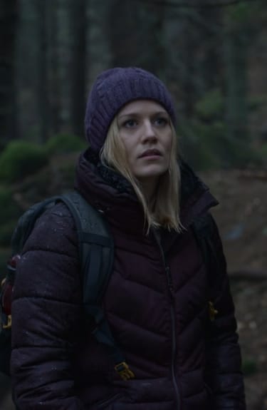 Alice Goes Camping - Absentia Season 2 Episode 10