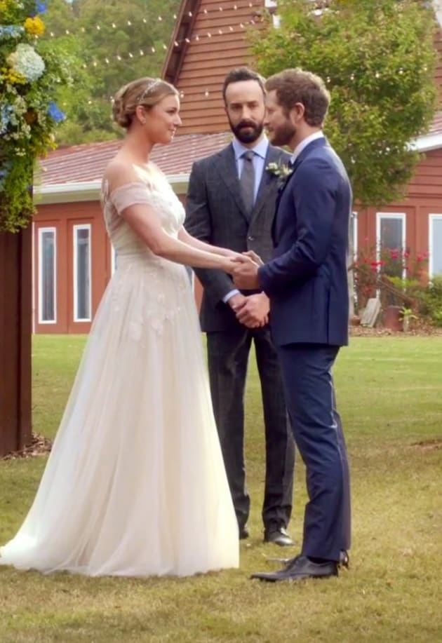 The Resident Season 4 Promo Conic Wedding A Tribute To Front Line Workers Tv Fanatic
