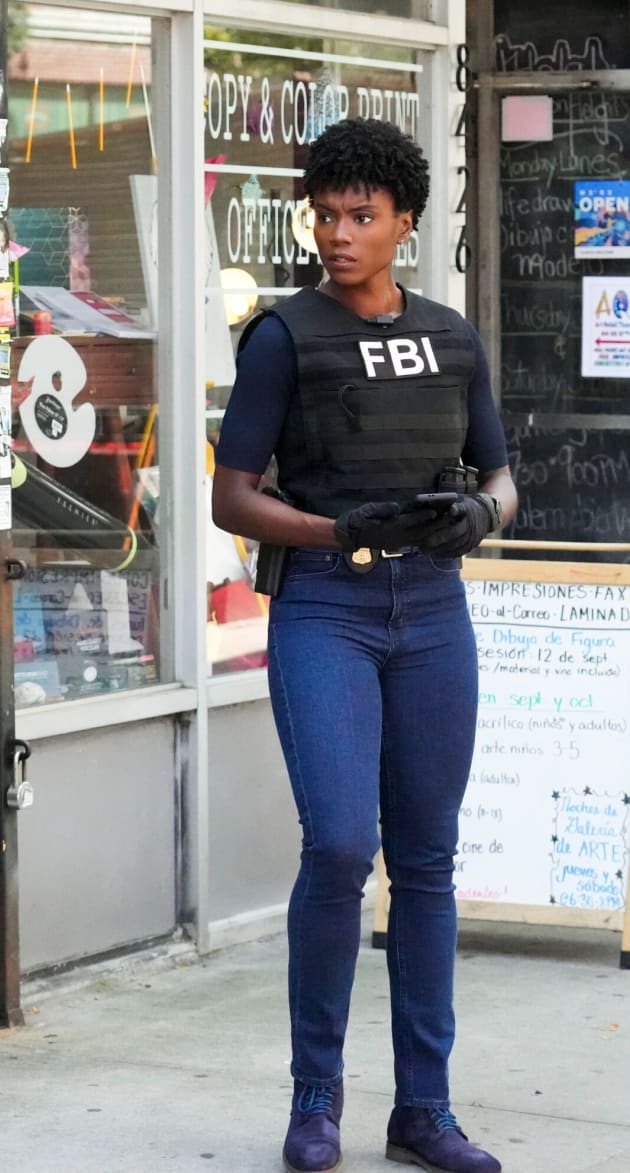 Hunting for Clues - FBI Season 5 Episode 4