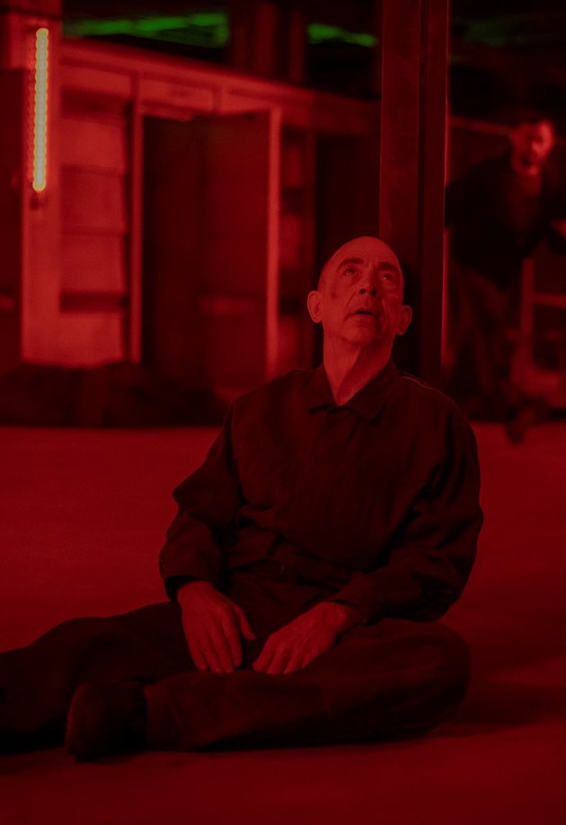 Howard Alpha Gives Up - Counterpart Season 2 Episode 5