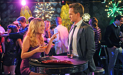 How I Met Your Mother First Look, Preview: Becki Newton as... Female Barney?