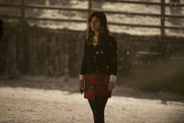 Clara Looks Lost