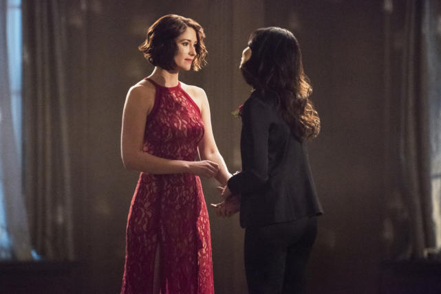 Image result for supergirl season 2 episode 13
