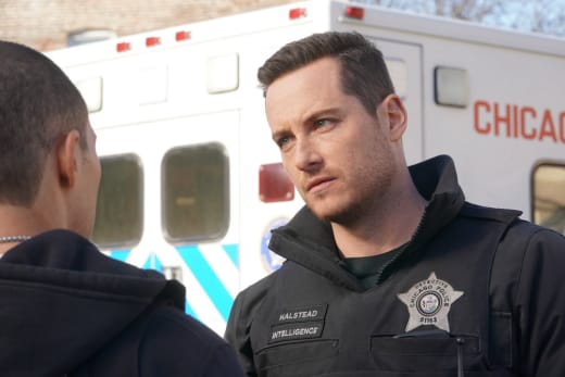 Setting a Recruit Straight - Chicago PD Season 9 Episode 18