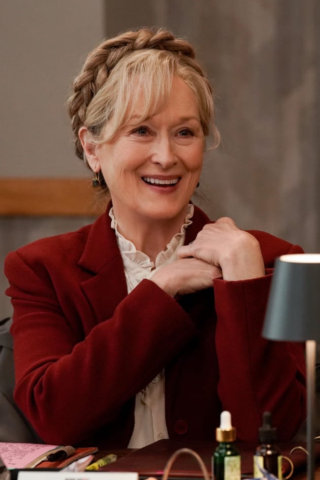 Loretta Only Murders In the Building Season 3 Episode 1 TV Fanatic