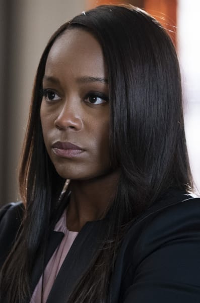 Stern Michaela - How To Get Away With Murder Season 5 Episode 12
