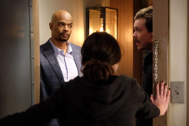 Knock, Knock - Lethal Weapon Season 1 Episode 10 - TV Fanatic