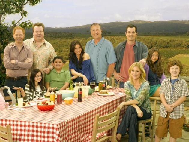 Modern Family Cast Photo