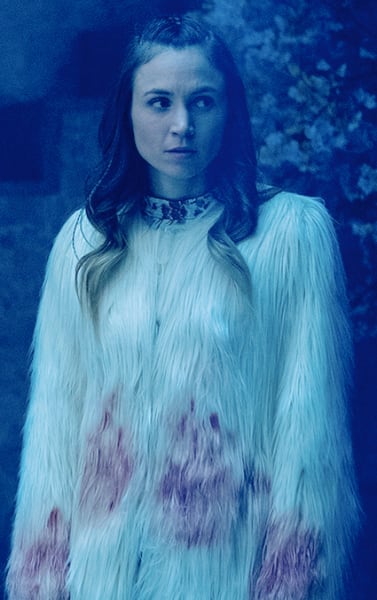 Waverly stuck - Wynonna Earp Season 4 Episode 2
