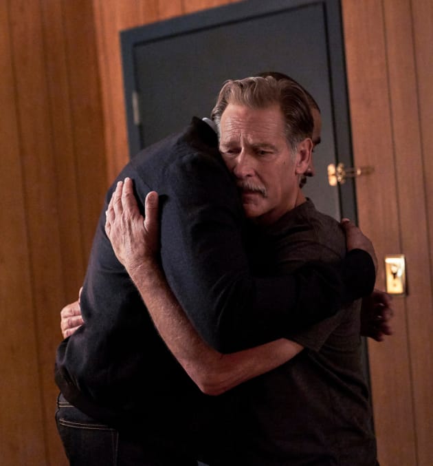 Reunion - Black Lightning Season 2 Episode 7