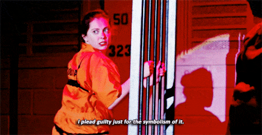 Rebecca in prison - Crazy Ex-Girlfriend Season 4 Episode 1