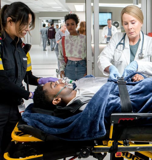 Ruby Watches Doctors Treat Malik - Transplant Season 2 Episode 8