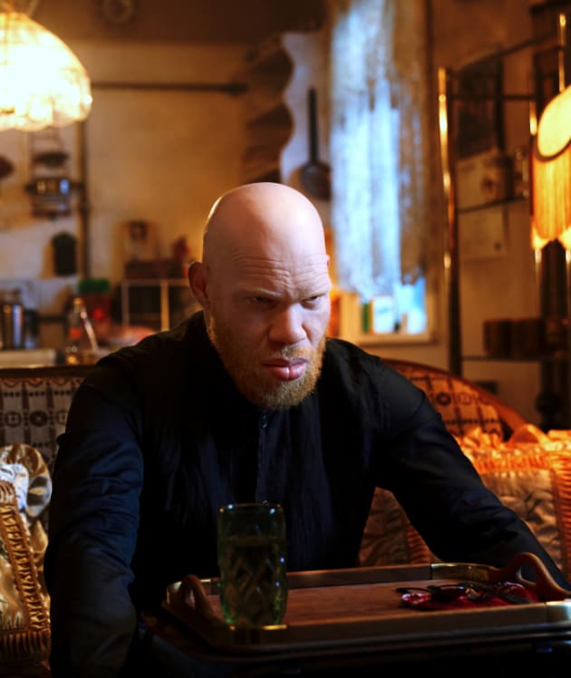 TV Dinner - Black Lightning Season 3 Episode 16