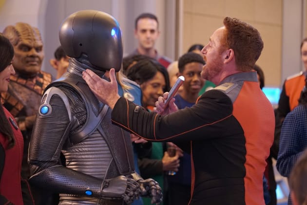 Malloy Serenade - The Orville Season 2 Episode 8