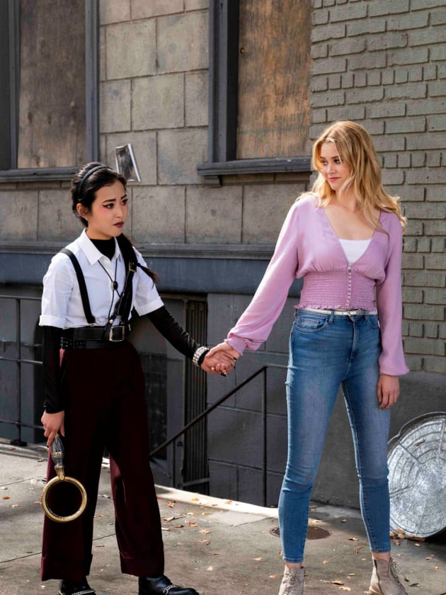 Marvel S Runaways Season 3 Review A Crossover Of Teen Heroes Tv Fanatic