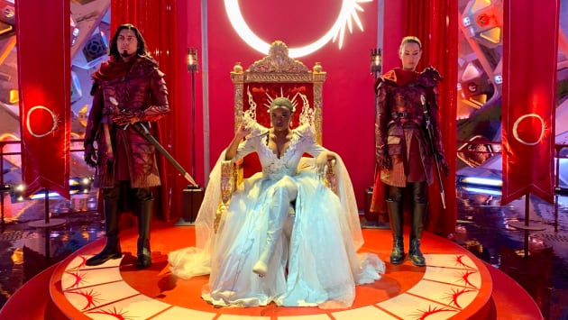SNW 1-08 : The Elysian Kingdom Queen-neve-holds-court-star-trek-strange-new-worlds