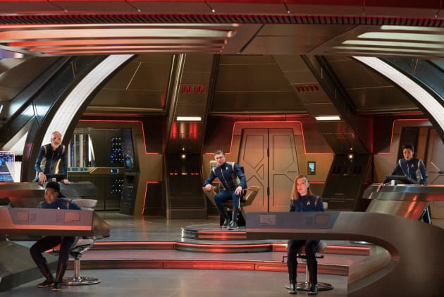 Discovery Bridge Crew - Star Trek: Discovery Season 2 Episode 4