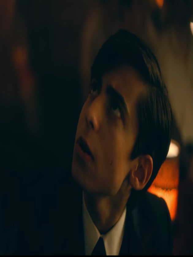 Five Pleading - The Umbrella Academy Season 2 Episode 1 ...