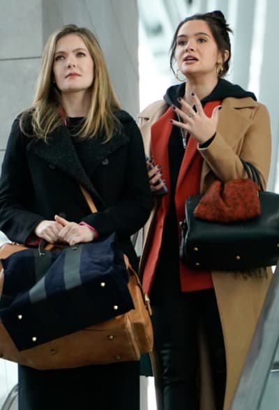 Sutton and Jane retreat - The Bold Type Season 5 Episode 1