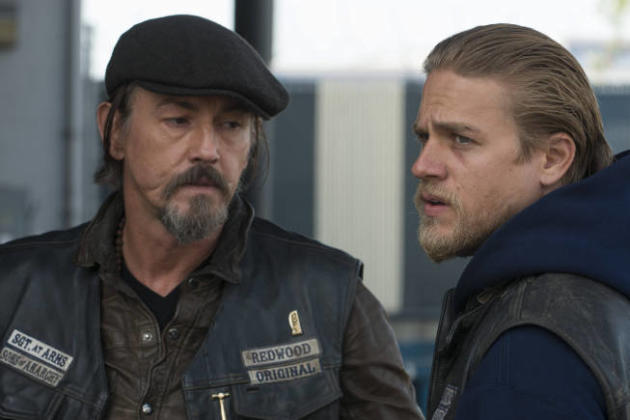 Watch Sons of Anarchy Season 5 Episode 11 Online - TV Fanatic